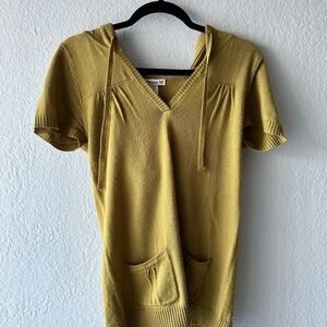 Forever 21 Mustard Pullover Hoodie Sweater in Mustard Green